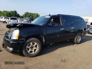 2009 Cadillac Escalade ESV Platinum Edition with VIN 1GYFK36289R258624, listed as a Copart auction lot 64268945 with 242,527 mi miles and Salvage title. Bid and sale history available at DreamBid. Image 1.