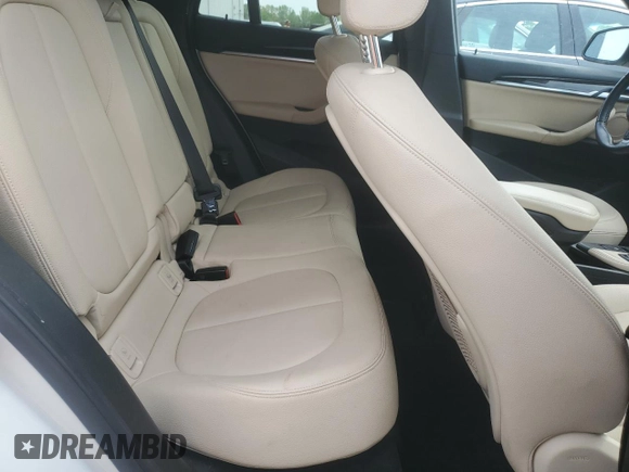 2017 BMW X1 xDrive28i with VIN WBXHT3C32H5F81474, listed as a Copart auction lot 55238895 with 86,264 mi miles and Salvage Title. Bid and sale history available at DreamBid. Image 11.