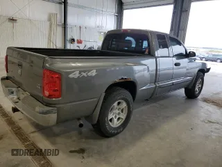 2005 Dodge Dakota SLT с VIN 1D7HW42N95S131964, выставлен на аукционе Copart как лот 53836925 с пробегом 117 094 миль миль и Списание • Salvage title. История ставок и продаж доступна на DreamBid. Изображение 3.