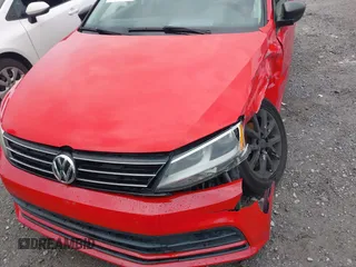 2015 Volkswagen Jetta SE with VIN 3VWD17AJ8FM332771, listed as a IAAI auction lot 42371867 with 196,198 mi miles and . Bid and sale history available at DreamBid. Image 6.