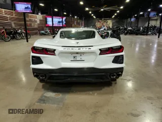 2024 Chevrolet Corvette 2LT z VIN 1G1YB2D4XR5122833, wystawiony jako Copart lot #88783495 z przebiegiem 3 875 mil mil oraz Szkoda całkowita • Salvage title. Historia ofert i sprzedaży dostępna na DreamBid. Obrazek 4.