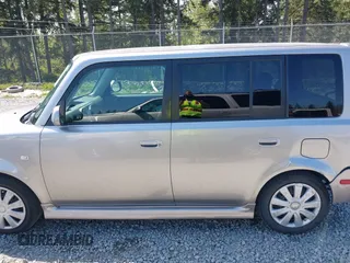 2005 Scion xB with VIN JTLKT324950220945, listed as a IAAI auction lot 42090170 with 182,235 mi miles. Bid and sale history available at carsss.com. Image 14.