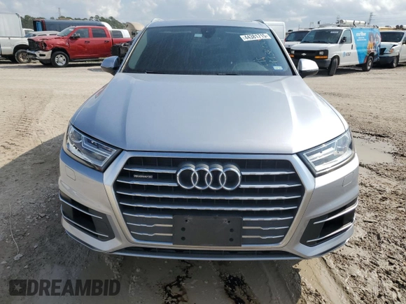 2019 Audi Q7 Premium with VIN WA1AAAF78KD020109, listed as a Copart auction lot 44381715 with 68,361 mi miles and Salvage title. Bid and sale history available at DreamBid. Image 5.