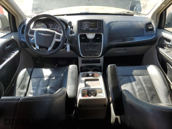 2013 Chrysler Town & Country Touring L with VIN 2C4RC1CG3DR797787, listed as a Copart auction lot 48028685 with 152,579 mi miles and Salvage Title. Bid and sale history available at DreamBid. Image 8.