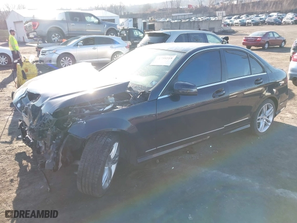 2014 Mercedes-Benz C-Class C 300 Sport with VIN WDDGF8ABXER319765, listed as a IAAI auction lot 41759219 with 117,637 mi miles. Bid and sale history available at carsss.com. Image 17.