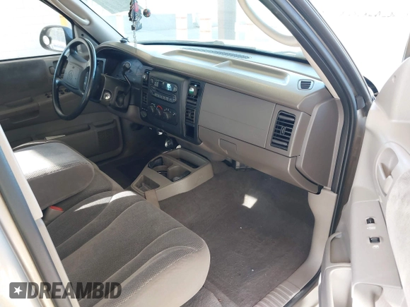 2003 Dodge Dakota SLT with VIN 1D7HG48N03S344321, listed as a IAAI auction lot 42074421 with 96,489 mi miles and . Bid and sale history available at DreamBid. Image 5.