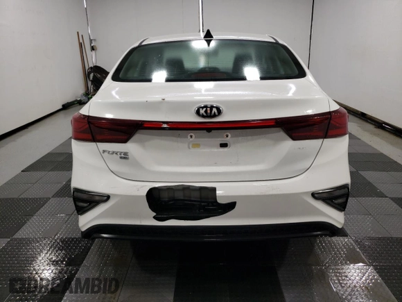 2021 Kia Forte FE with VIN 3KPF24AD4ME402727, listed as a Copart auction lot 58994105 with 89,285 mi miles and Clean title. Bid and sale history available at DreamBid. Image 6.