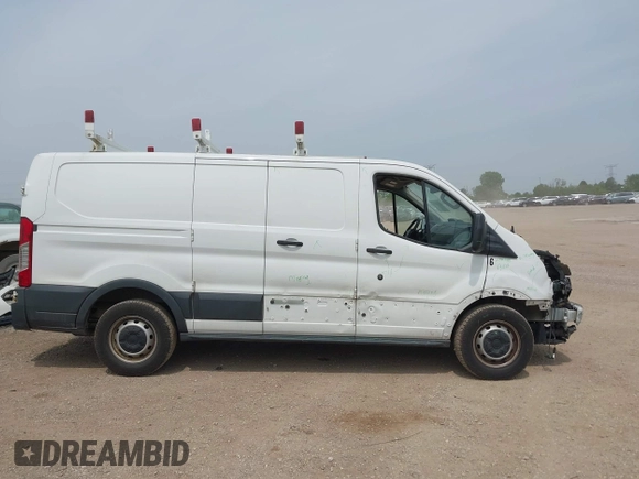 2017 Ford Transit с VIN 1FTYE1ZMXHKB53162, выставлен на аукционе IAAI как лот 42413355 с пробегом 146 599 миль миль и . История ставок и продаж доступна на DreamBid. Изображение 14.