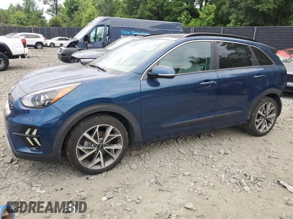 2022 Kia Niro Touring SE with VIN KNDCC3LC3N5536771, listed as a Copart auction lot 59020314 with 33,840 mi miles and Salvage Title. Bid and sale history available at carsss.com. Image 1.