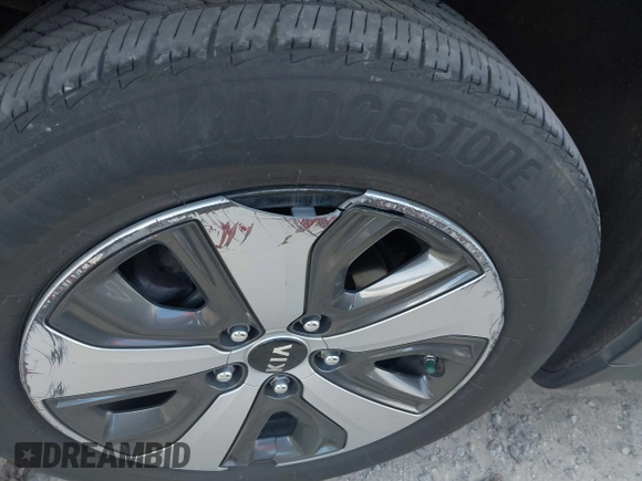 2018 Kia Niro EX with VIN KNDCC3LC5J5119050, listed as a IAAI auction lot 41676002 with 203,043 mi miles. Bid and sale history available at carsss.com. Image 6.