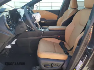 2024 Lexus RX 350 z VIN 2T2BAMCA3RC074903, wystawiony jako Copart lot #52635785 z przebiegiem 4 381 mil mil oraz Szkoda całkowita • Salvage title. Historia ofert i sprzedaży dostępna na DreamBid. Obrazek 7.