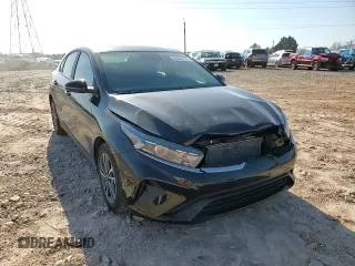 2024 Kia Forte LXS with VIN 3KPF24AD9RE777147, listed as a Copart auction lot 48342685 with 26,235 mi miles and Salvage Title. Bid and sale history available at carsss.com. Image 10.