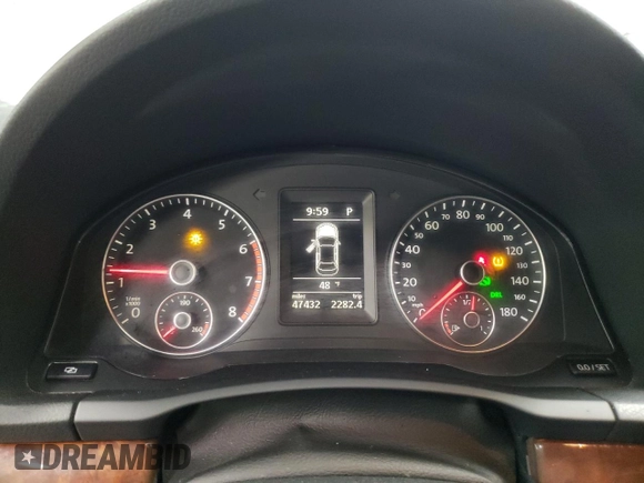 2012 Volkswagen Eos Lux with VIN WVWFW7AH8CV000549, listed as a Copart auction lot 81134064 with 47,432 mi miles and Salvage Title. Bid and sale history available at DreamBid. Image 9.