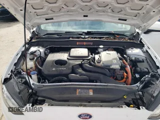 2019 Ford Fusion Hybrid SE with VIN 3FA6P0LU6KR225603, listed as a Copart auction lot 37621353 with 70,279 mi miles. Bid and sale history available at carsss.com. Image 11.