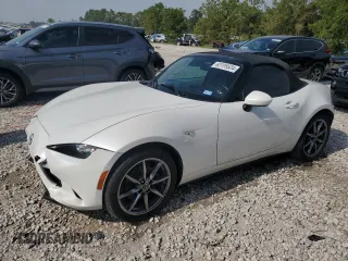 2020 Mazda MX-5 Miata Grand Touring z VIN JM1NDAD78L0417426, wystawiony jako Copart lot #62725524 z przebiegiem Nie podano mil oraz Szkoda całkowita • Salvage title. Historia ofert i sprzedaży dostępna na DreamBid. Obrazek 1.
