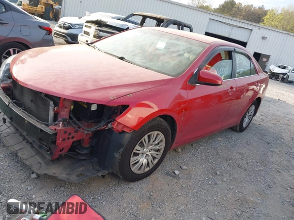 2014 Toyota Camry L with VIN 4T1BF1FK3EU770985, listed as a IAAI auction lot 41896125 with 146,100 mi miles. Bid and sale history available at carsss.com. Image 2.