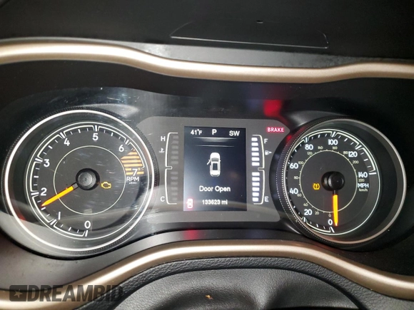 2016 Jeep Cherokee Latitude with VIN 1C4PJLCBXGW257992, listed as a Copart auction lot 47633745 with 133,623 mi miles and Salvage Title. Bid and sale history available at carsss.com. Image 9.