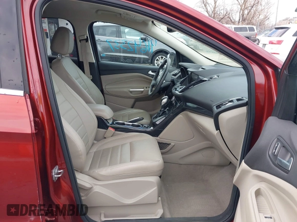 2014 Ford Escape Titanium with VIN 1FMCU9J92EUE01077, listed as a IAAI auction lot 41642337 with 26,002 mi miles. Bid and sale history available at carsss.com. Image 5.