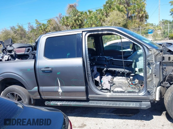 2022 Ford F-150 XL with VIN 1FTFW1E8XNFA41995, listed as a IAAI auction lot 41743193 with 1 mi miles. Bid and sale history available at carsss.com. Image 12.