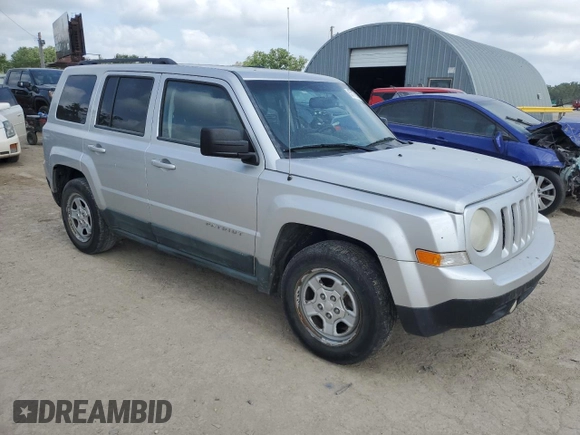 2011 Jeep Patriot Sport z VIN 1J4NT1GA8BD227976, wystawiony jako Copart lot #57175145 z przebiegiem 218 452 mil mil oraz Czysty tytuł • Clean title. Historia ofert i sprzedaży dostępna na DreamBid. Obrazek 4.