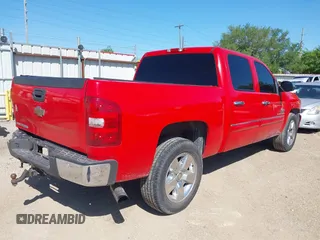 2011 Chevrolet Silverado 1500 LT with VIN 3GCPCSE02BG351470, listed as a IAAI auction lot 41899663 with 293,511 mi miles and . Bid and sale history available at DreamBid. Image 4.