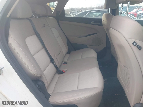 2016 Hyundai Tucson SE with VIN KM8J3CA49GU149522, listed as a IAAI auction lot 41649515 with 103,136 mi miles. Bid and sale history available at carsss.com. Image 8.