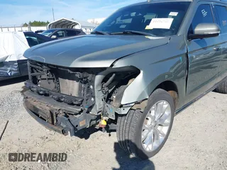 2019 Ford Expedition Limited with VIN 1FMJU1KT1KEA22256, listed as a IAAI auction lot 41092563 with 85,159 mi miles. Bid and sale history available at carsss.com. Image 6.