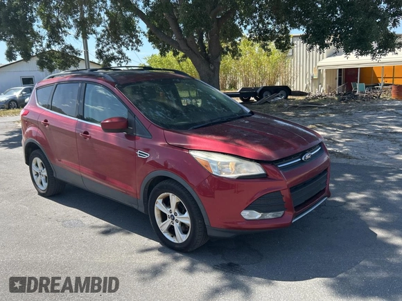2013 Ford Escape SE with VIN 1FMCU9G95DUD25554, listed as a Copart auction lot 55523245 with 999,999 mi miles and Clean Title. Bid and sale history available at carsss.com. Image 1.