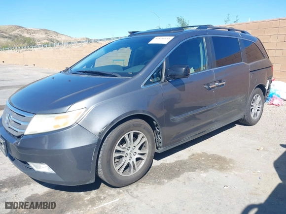 2011 Honda Odyssey EX-L with VIN 5FNRL5H68BB092628, listed as a IAAI auction lot 41820351 with 243,538 mi miles. Bid and sale history available at carsss.com. Image 2.