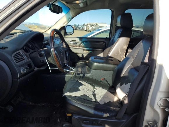 2011 GMC Yukon XL Denali with VIN 1GKS2MEF5BR126610, listed as a Copart auction lot 48075325 with 222,487 mi miles and Salvage Title. Bid and sale history available at carsss.com. Image 7.