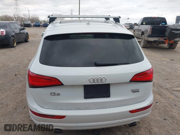 2015 Audi Q5 Premium Plus with VIN WA1LFAFP2FA116626, listed as a IAAI auction lot 42037581 with 113,038 mi miles. Bid and sale history available at carsss.com. Image 16.