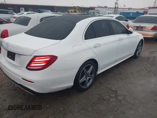 2018 Mercedes-Benz E 300 with VIN WDDZF4JB6JA388852, listed as a IAAI auction lot 41960710 with 64,439 mi miles and . Bid and sale history available at DreamBid. Image 4.