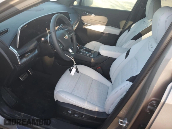 2024 Cadillac XT4 FWD Sport with VIN 1GYFZER49RF240140, listed as a Copart auction lot 78022704 with 401 mi miles and Salvage title. Bid and sale history available at DreamBid. Image 7.