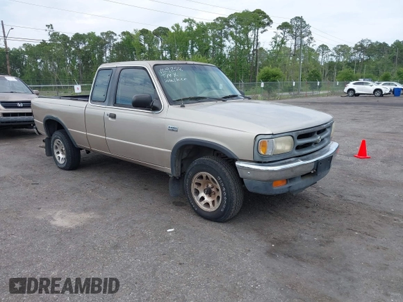 1997 Mazda B-Series Truck LE z VIN 4F4DR17X5VTM29258, wystawiony jako IAAI lot #42205942 z przebiegiem 271 473 mil mil oraz . Historia ofert i sprzedaży dostępna na DreamBid. Obrazek 1.