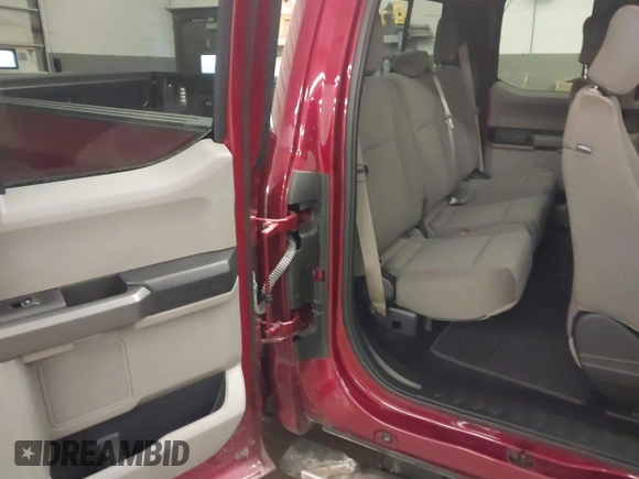 2017 Ford F-150 XL with VIN 1FTFX1EF2HFB15796, listed as a IAAI auction lot 41331268 with 135,179 mi miles. Bid and sale history available at carsss.com. Image 8.