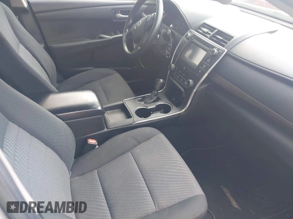 2015 Toyota Camry XLE z VIN 4T1BF1FK6FU485215, wystawiony jako IAAI lot #41938932 z przebiegiem 123 401 mil mil oraz . Historia ofert i sprzedaży dostępna na DreamBid. Obrazek 5.