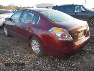 2010 Nissan Altima 2.5 S with VIN 1N4AL2AP5AN443726, listed as a IAAI auction lot 41799250 with 999,999 mi miles. Bid and sale history available at carsss.com. Image 3.