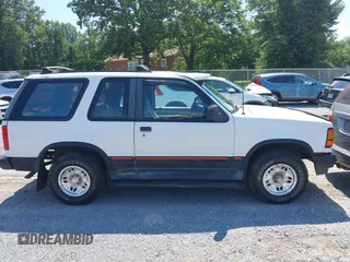 1994 Ford Explorer z VIN 1FMCU24X8RUC83284, wystawiony jako IAAI lot #42634506 z przebiegiem 207 939 mil mil oraz . Historia ofert i sprzedaży dostępna na DreamBid. Obrazek 14.