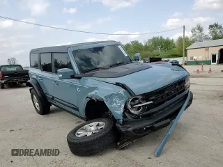 2022 Ford Bronco with VIN 1FMDE5DH3NLB05164, listed as a Copart auction lot 54131195 with 29,052 mi miles and Salvage title. Bid and sale history available at DreamBid. Image 13.