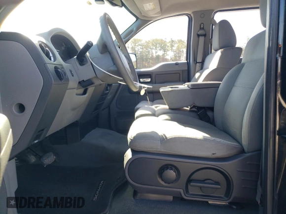 2004 Ford F-150 XLT with VIN 1FTRW12W44KC03478, listed as a Copart auction lot 41484105 with 211,176 mi miles and Salvage Title. Bid and sale history available at carsss.com. Image 7.