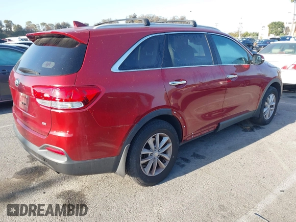 2017 Kia Sorento LX with VIN 5XYPG4A37HG220672, listed as a IAAI auction lot 41949310 with 196,269 mi miles. Bid and sale history available at carsss.com. Image 4.