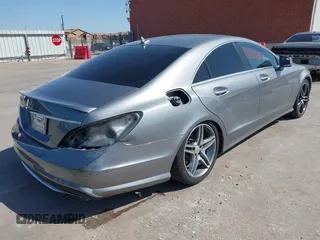 2013 Mercedes-Benz CLS 550 z VIN WDDLJ7DB0DA060588, wystawiony jako IAAI lot #41994793 z przebiegiem 171 504 mil mil oraz . Historia ofert i sprzedaży dostępna na DreamBid. Obrazek 4.