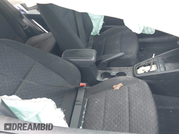 2019 Kia Rio S with VIN 3KPA24AB8KE207073, listed as a IAAI auction lot 41893914 with 88,648 mi miles. Bid and sale history available at carsss.com. Image 5.