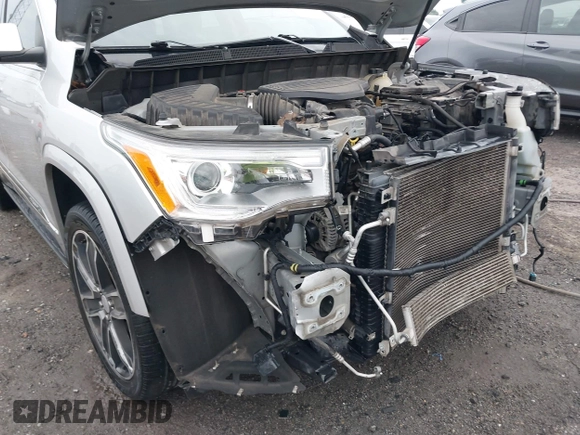 2017 GMC Acadia Denali z VIN 1GKKNXLS8HZ188018, wystawiony jako IAAI lot #42420881 z przebiegiem 150 134 mil mil oraz . Historia ofert i sprzedaży dostępna na DreamBid. Obrazek 19.