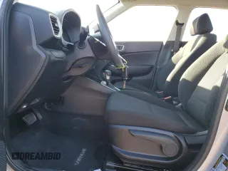 2024 Hyundai Venue SE with VIN KMHRB8A35RU311398, listed as a Copart auction lot 78067294 with 25,881 mi miles and Clean Title. Bid and sale history available at DreamBid. Image 7.