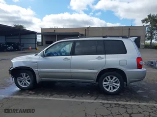 2006 Toyota Highlander Hybrid with VIN JTEEW21A760033797, listed as a IAAI auction lot 41931586 with 283,045 mi miles. Bid and sale history available at carsss.com. Image 15.