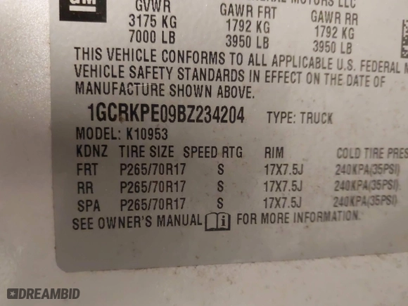 2011 Chevrolet Silverado 1500 Work Truck with VIN 1GCRKPE09BZ234204, listed as a IAAI auction lot 41598748 with 193,483 mi miles. Bid and sale history available at carsss.com. Image 9.