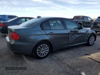 2009 BMW 3 Series 328i with VIN WBAPH775X9NM45098, listed as a Copart auction lot 48350245 with 238,013 mi miles and Salvage Title. Bid and sale history available at carsss.com. Image 3.