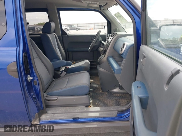 2004 Honda Element EX with VIN 5J6YH186X4L012715, listed as a IAAI auction lot 42284948 with 159,570 mi miles and . Bid and sale history available at DreamBid. Image 5.