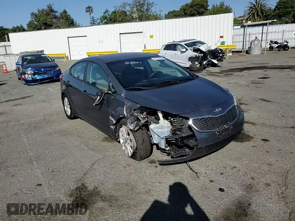 2016 Kia Forte LX z VIN KNAFX4A6XG5508678, wystawiony jako Copart lot #59153665 z przebiegiem 110 120 mil mil oraz Szkoda całkowita • Salvage title. Historia ofert i sprzedaży dostępna na DreamBid. Obrazek 14.